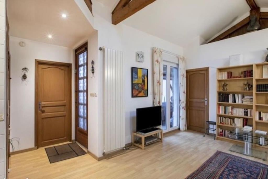 Charmant T3 Avec Terrasse Au Coeur De Ciboure Apartment Bagian luar foto